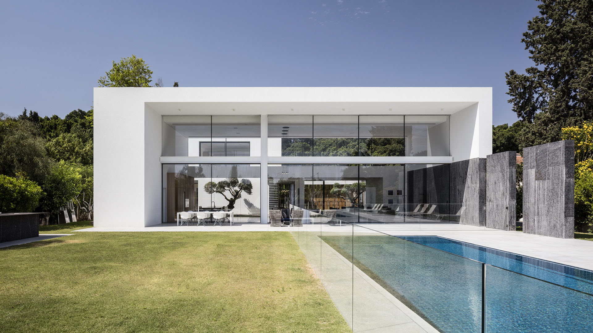 FR_HOUSE_012 FR_HOUSE_012